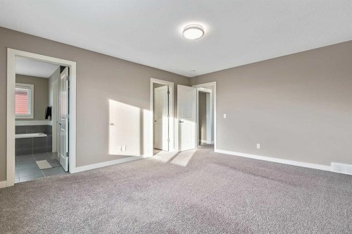 90 Mount Rae Heights, Okotoks, AB - Indoor Photo Showing Other Room