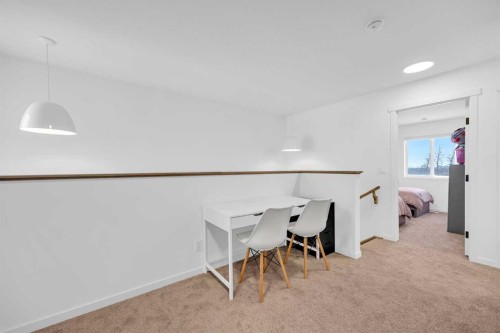16 Magnolia Bay Se, Calgary, AB - Indoor Photo Showing Other Room