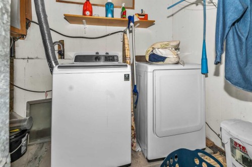 46 Marbrooke Circle Ne, Calgary, AB - Indoor Photo Showing Laundry Room