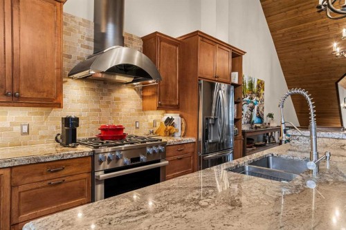 12 Antelope Lane, Banff, AB - Indoor Photo Showing Kitchen With Double Sink With Upgraded Kitchen