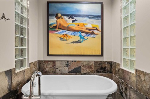 12 Antelope Lane, Banff, AB - Indoor Photo Showing Bathroom