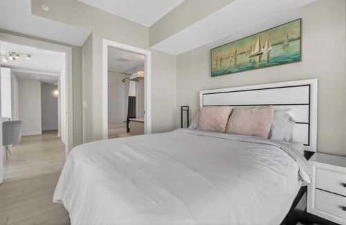 2604-1188 3 Street Se, Calgary, AB - Indoor Photo Showing Bedroom