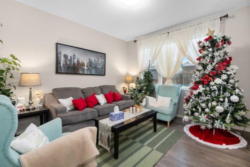 802 Walden Drive Se, Calgary, AB - Indoor Photo Showing Living Room