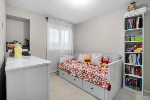 802 Walden Drive Se, Calgary, AB - Indoor Photo Showing Bedroom