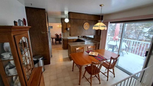 1356 Southdale Crescent Sw, Calgary, AB - Indoor Photo Showing Dining Room