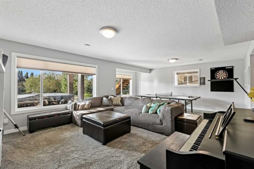 92 Cranwell Green Se, Calgary, AB - Indoor Photo Showing Living Room