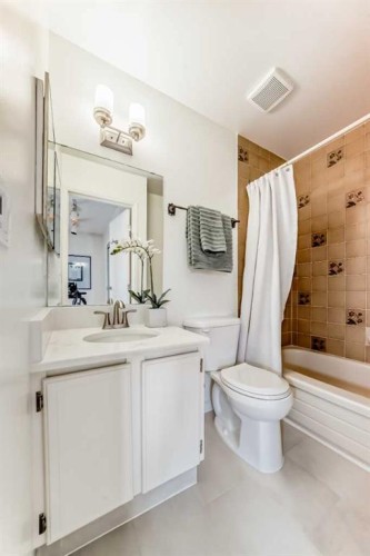 219 Point Mckay Terrace Nw, Calgary, AB - Indoor With Storage