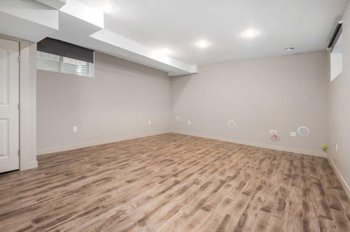 5628 Henwood Street Sw, Calgary, AB - Indoor