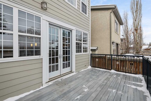 5628 Henwood Street Sw, Calgary, AB - Outdoor With Exterior