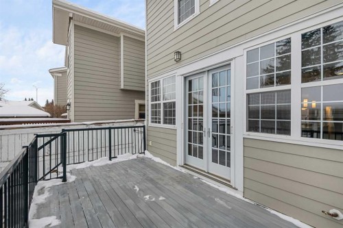 5628 Henwood Street Sw, Calgary, AB - Outdoor With Exterior