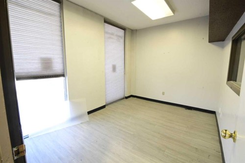 4-5-7419 50 Avenue, Red Deer, AB 