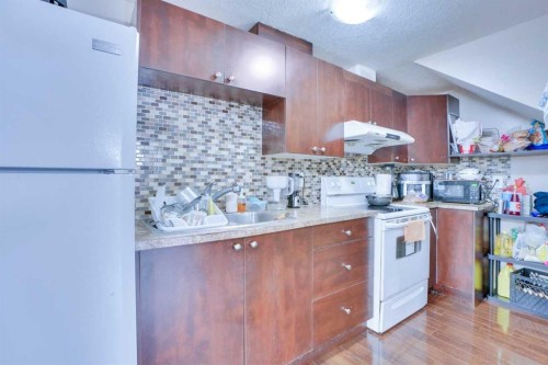 21 Saddlelake Gardens Ne, Calgary, AB - Indoor Photo Showing Kitchen