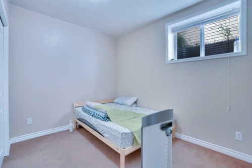 21 Saddlelake Gardens Ne, Calgary, AB - Indoor Photo Showing Bedroom