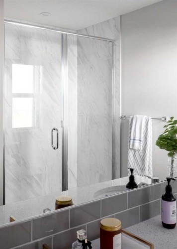 87 Waterford Mews, Chestermere, AB - Indoor Photo Showing Bathroom