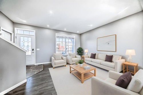392 Auburn Crest Way Se, Calgary, AB - Indoor Photo Showing Living Room