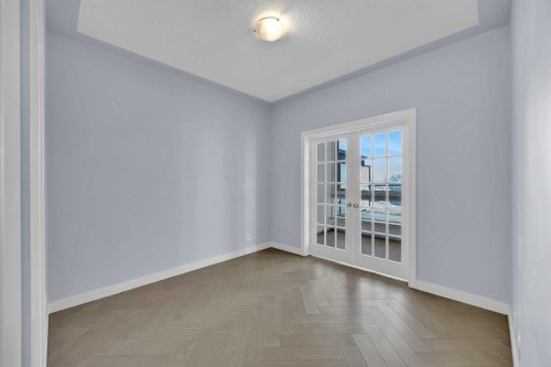 305-35 Inglewood Park Se, Calgary, AB - Indoor Photo Showing Other Room