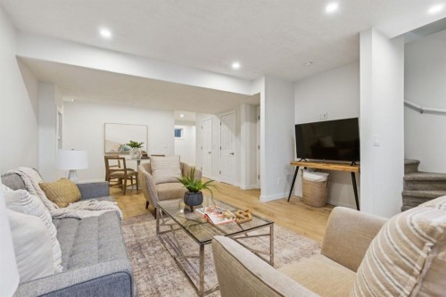 584 River Avenue, Cochrane, AB - Indoor Photo Showing Living Room