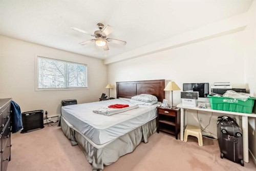3211-4975 130 Avenue Se, Calgary, AB - Indoor Photo Showing Bedroom