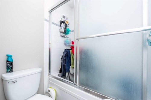 55 Falton Rise Ne, Calgary, AB - Indoor Photo Showing Bathroom