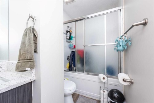 55 Falton Rise Ne, Calgary, AB - Indoor Photo Showing Bathroom