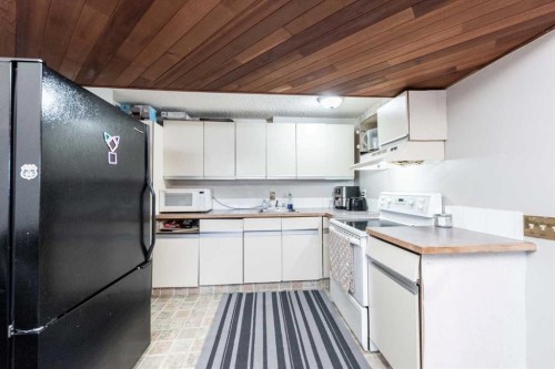 55 Falton Rise Ne, Calgary, AB - Indoor Photo Showing Kitchen