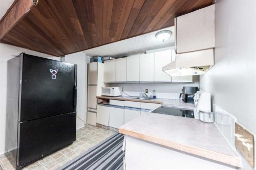 55 Falton Rise Ne, Calgary, AB - Indoor Photo Showing Kitchen