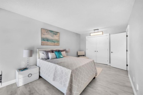 116-6440 4 Street Nw, Calgary, AB - Indoor Photo Showing Bedroom