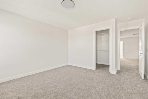 82 Royston Park Nw, Calgary, AB - Indoor Photo Showing Other Room