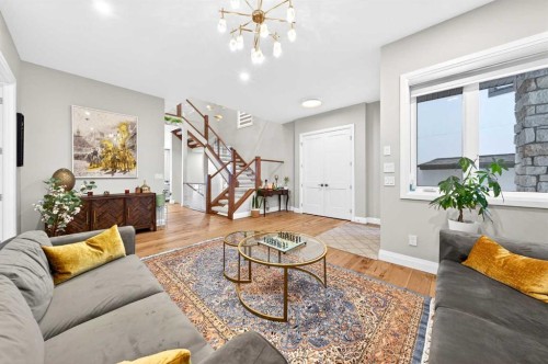 128 Hampstead Mews Nw, Calgary, AB - Indoor Photo Showing Living Room