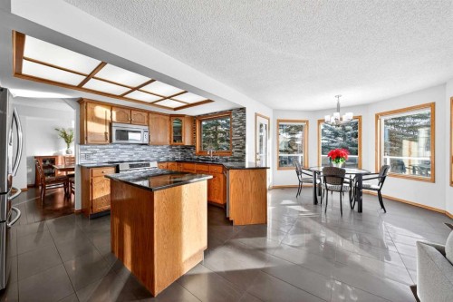 36 Edgevalley Place Nw, Calgary, AB - Indoor