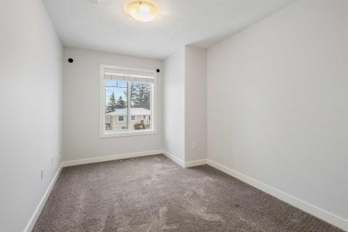 4031 79 Street Nw, Calgary, AB - Indoor Photo Showing Other Room