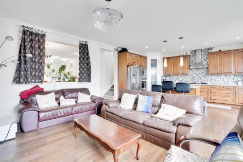 680 Marina Drive, Chestermere, AB - Indoor Photo Showing Living Room