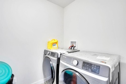680 Marina Drive, Chestermere, AB - Indoor Photo Showing Laundry Room