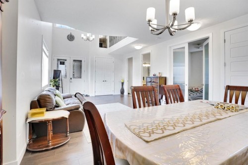 680 Marina Drive, Chestermere, AB - Indoor Photo Showing Dining Room