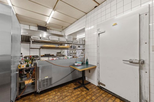 308 2 Avenue, Bassano, AB 