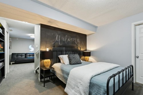 4 Copperfield Rise Se, Calgary, AB - Indoor Photo Showing Bedroom