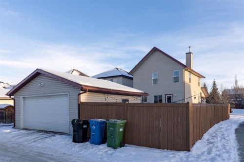 4 Copperfield Rise Se, Calgary, AB - Outdoor With Exterior