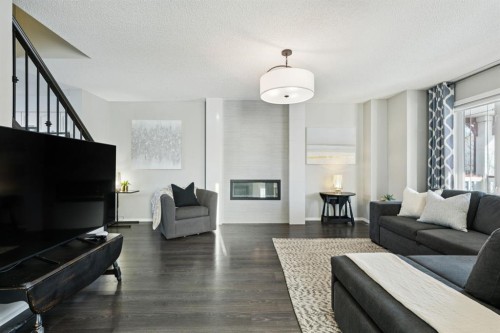 4 Copperfield Rise Se, Calgary, AB - Indoor Photo Showing Living Room