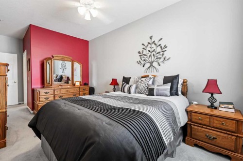 104-43 Westlake Circle, Strathmore, AB - Indoor Photo Showing Bedroom