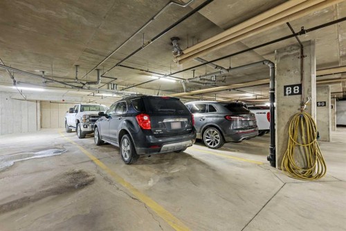 104-43 Westlake Circle, Strathmore, AB - Indoor Photo Showing Garage