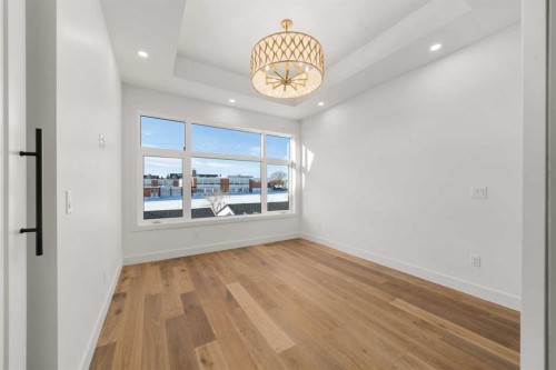 3919 19 Street Sw, Calgary, AB - Indoor Photo Showing Other Room