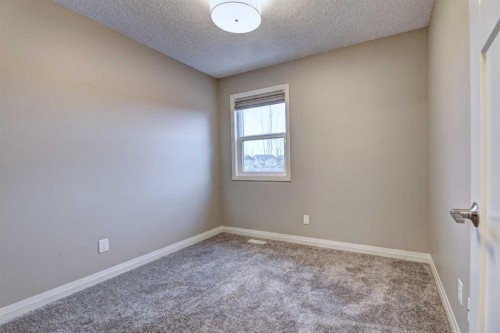 70 Masters Crescent Se, Calgary, AB - Indoor Photo Showing Other Room