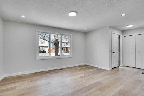 139 Castleglen Way Ne, Calgary, AB - Indoor Photo Showing Other Room