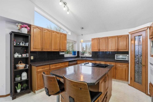 99 Arbour Lake Way Nw, Calgary, AB - Indoor Photo Showing Kitchen