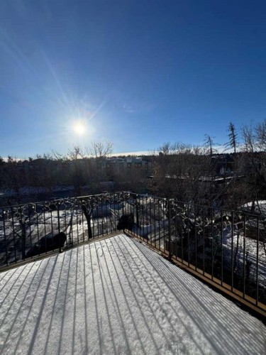 1-7-2515 First Avenue Nw, Calgary, AB - Indoor Photo Showing Other Room