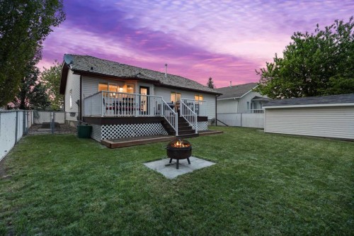 11 Strathmore Lakes Crescent, Strathmore, AB - Outdoor With Deck Patio Veranda