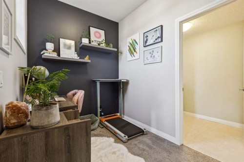 5 Riviera Place, Cochrane, AB - Indoor