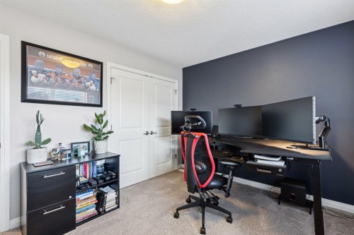 5 Riviera Place, Cochrane, AB - Indoor Photo Showing Bathroom