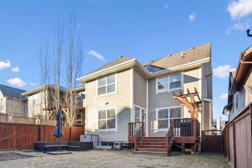 5 Riviera Place, Cochrane, AB - Indoor Photo Showing Laundry Room