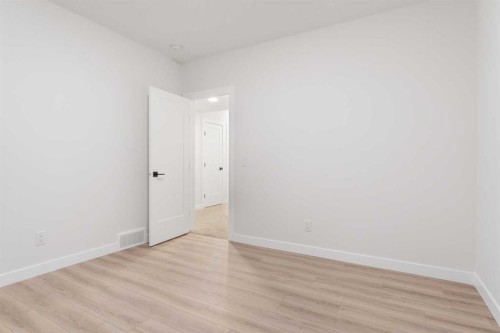 88-297 Riviera Way, Cochrane, AB - Indoor Photo Showing Other Room